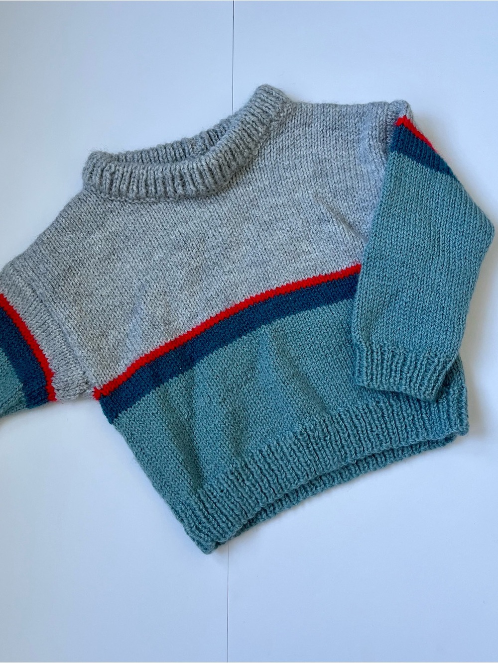 Vintage hand knit kids Colorblock Knit Sweater - Gray & Teal with Red Accent